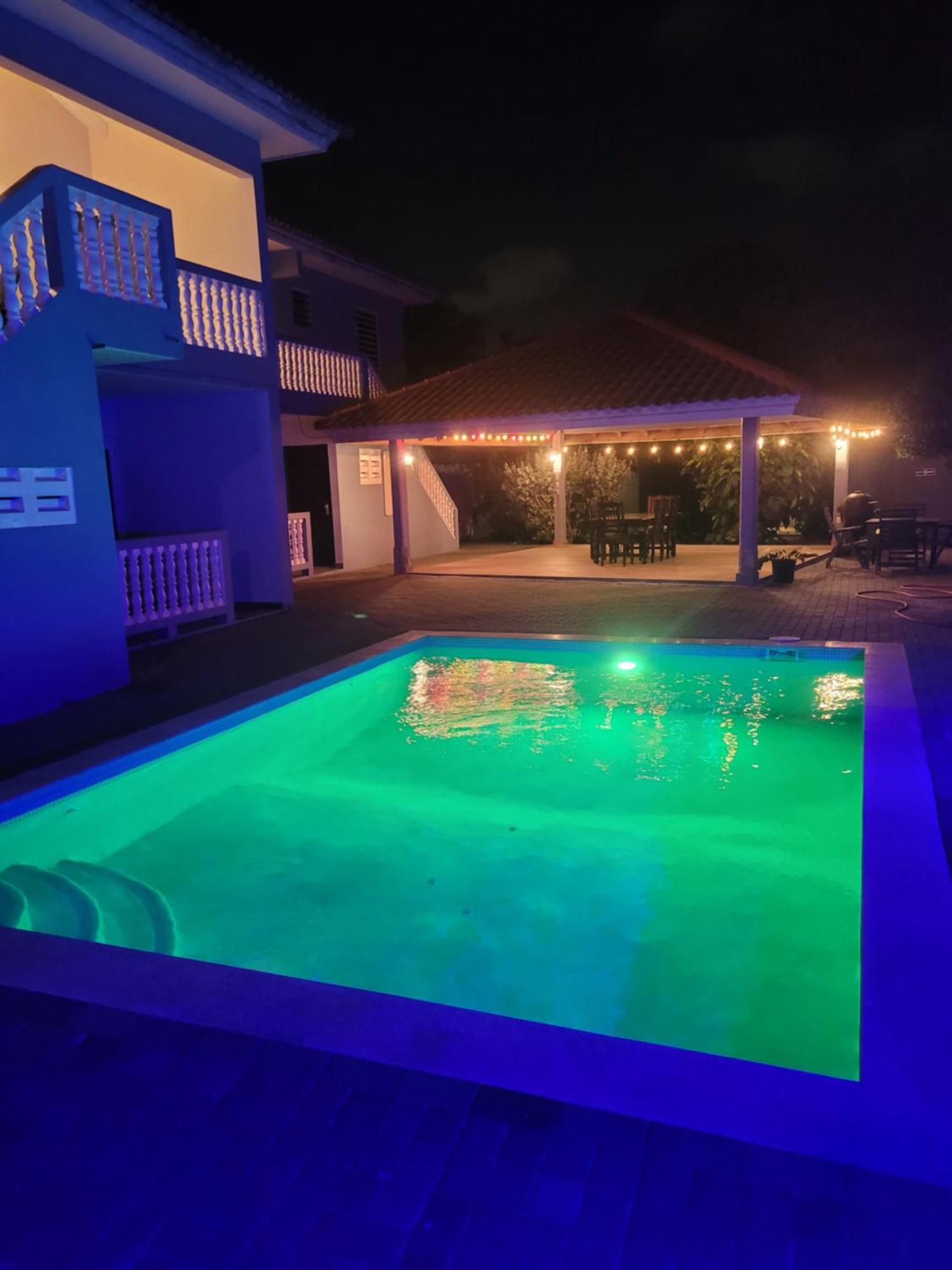 Cattleya Apartments Curacao Willemstad Exteriör bild